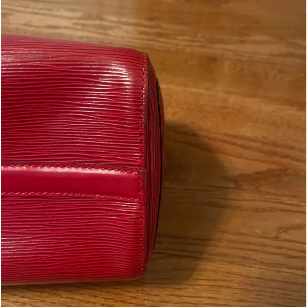 Vintage Louis Vuitton Red EPI‎ Speedy 25